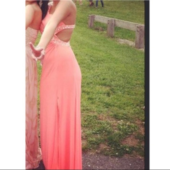 CORAL FORMAL DRESS🧡 - Picture 7 of 8